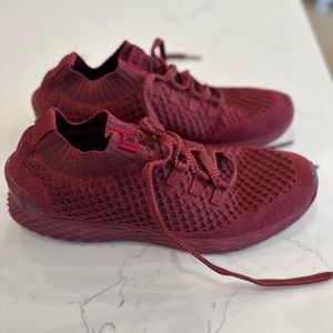 Hardly worn, don't fit my foot right. Like new condition.